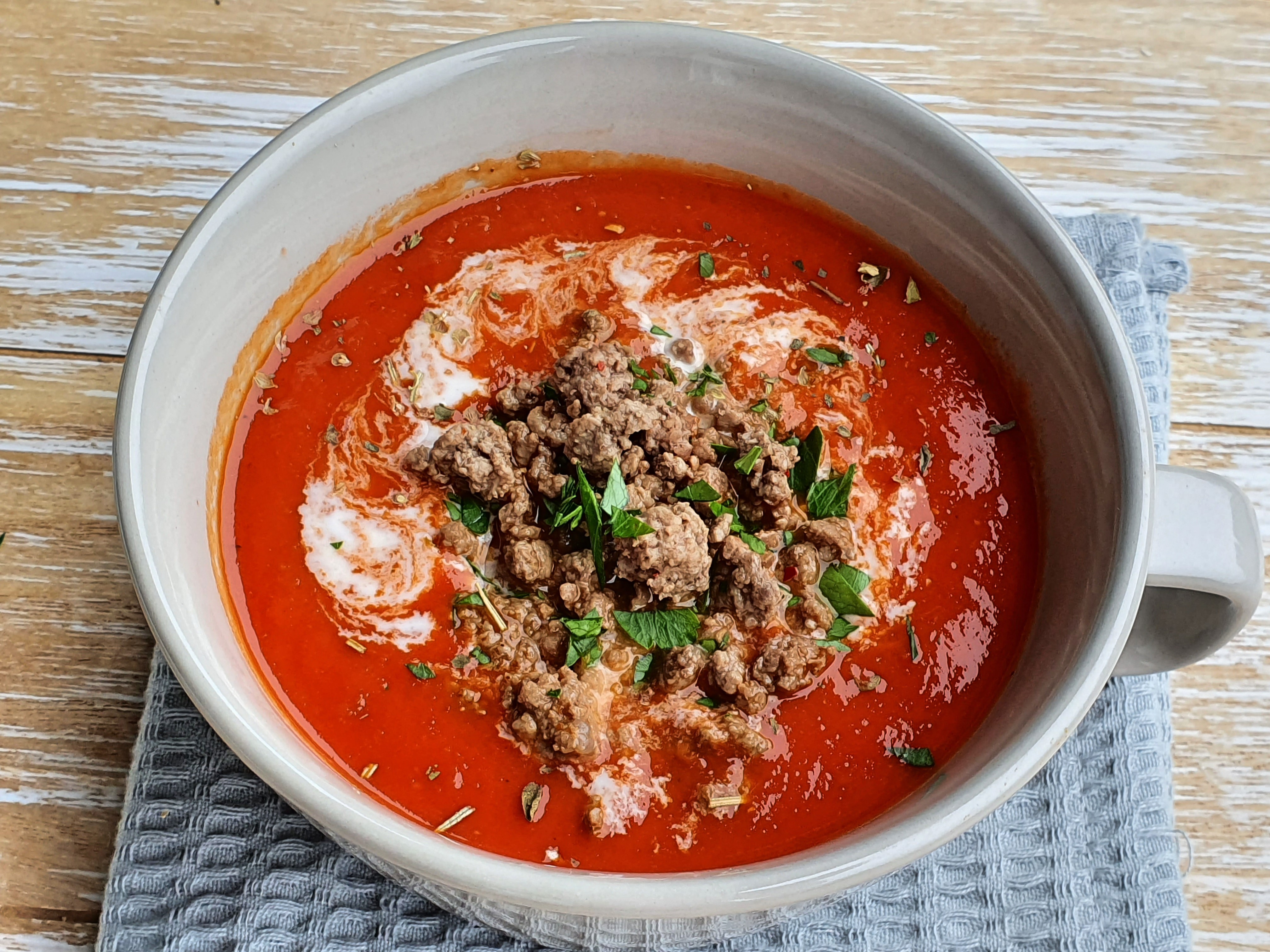 Tomatensuppe mit Hackfleisch – Krautis Küche