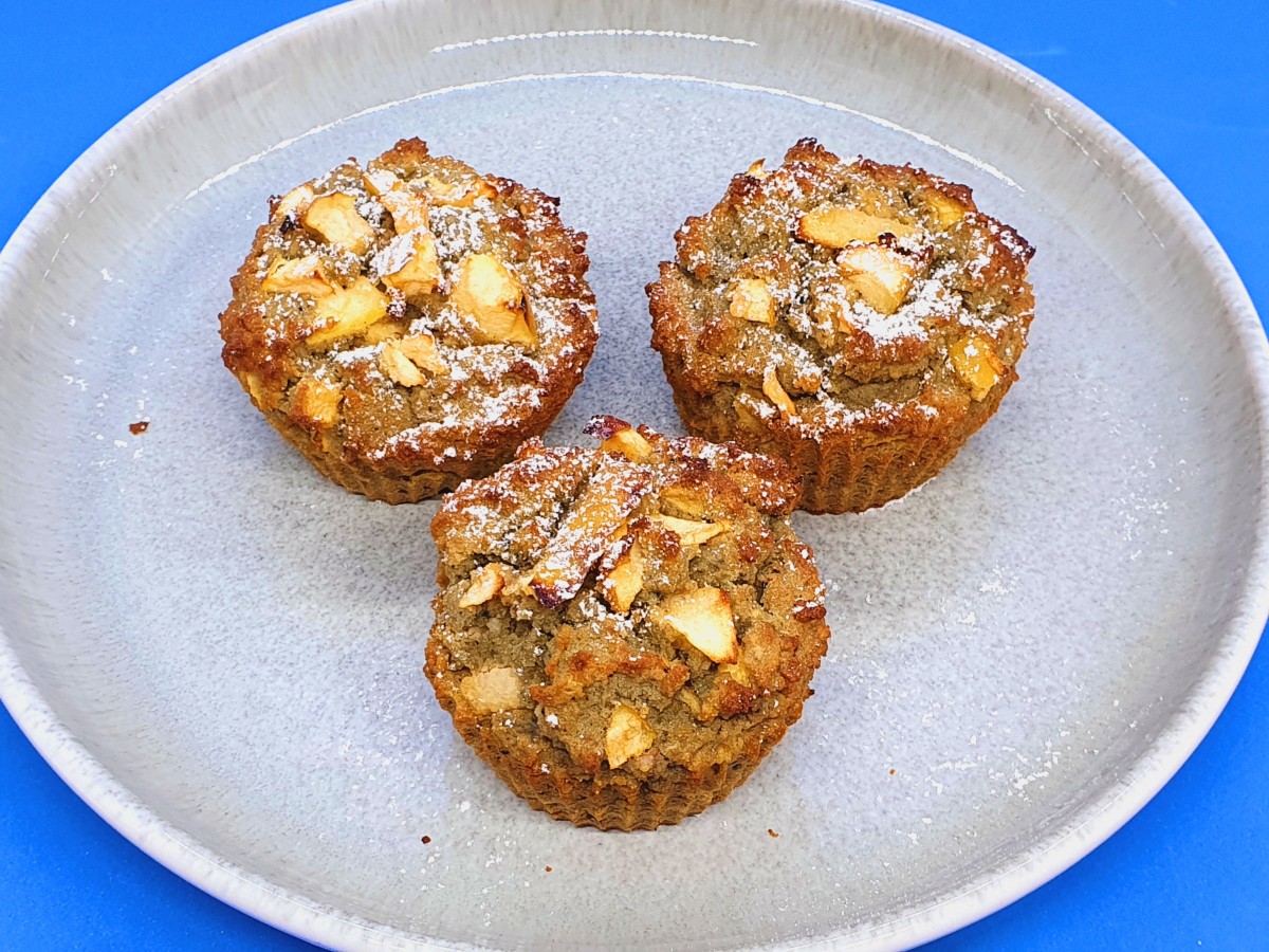 Vanille-Zimt Muffins mit Apfel – Iris Lowcarbküche